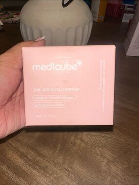 medicube Collagen Jelly Cream — Pink Hydrating Face Cream